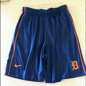 NIKE DRI FIT DETROIT TIGERS SHORTS